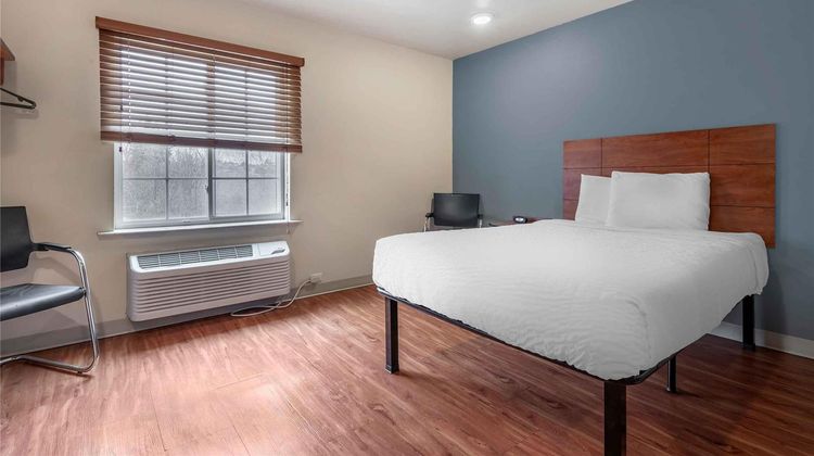 Extended Stay America Select Dayton S Room