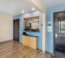 Extended Stay America Select Tinker AFB Lobby