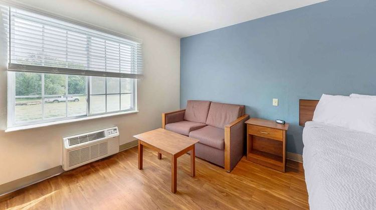 Extended Stay America Select Tinker AFB Room