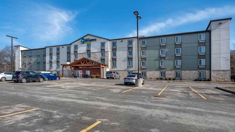 <b>Extended Stay America Select Pittsburgh Exterior</b>. Images powered by <a href="https://iceportal.shijigroup.com/" title="IcePortal" target="_blank">IcePortal</a>.