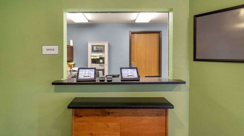 <b>Extended Stay America Select Beaumont Lobby</b>. Images powered by <a href="https://iceportal.shijigroup.com/" title="IcePortal" target="_blank">IcePortal</a>.