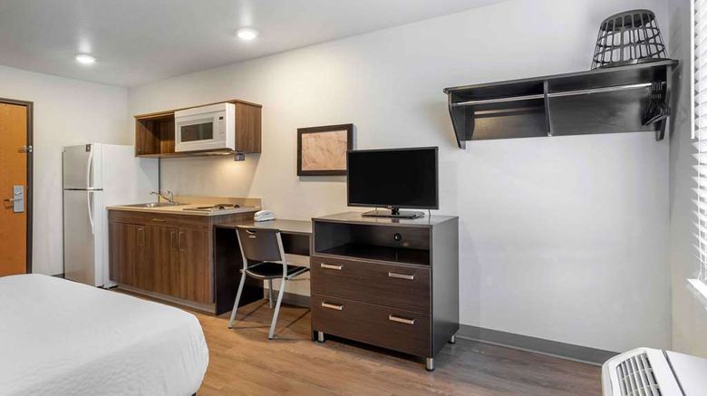 <b>Extended Stay America Select Beaumont Room</b>. Images powered by <a href="https://iceportal.shijigroup.com/" title="IcePortal" target="_blank">IcePortal</a>.