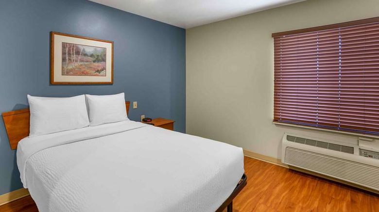 <b>Extended Stay America Select Provo Room</b>. Images powered by <a href="https://iceportal.shijigroup.com/" title="IcePortal" target="_blank">IcePortal</a>.
