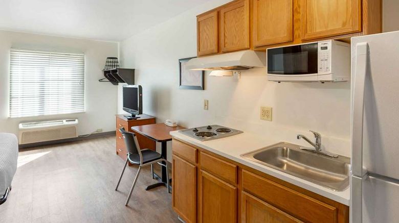 <b>Extended Stay America Select Salt Lake C Room</b>. Images powered by <a href="https://iceportal.shijigroup.com/" title="IcePortal" target="_blank">IcePortal</a>.