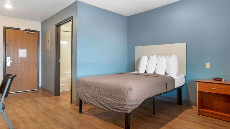<b>Extended Stay America Select Stes Daphne Room</b>. Images powered by <a href="https://iceportal.shijigroup.com/" title="IcePortal" target="_blank">IcePortal</a>.