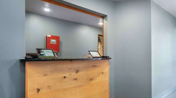 Extended Stay America Select Stes Daphne Lobby
