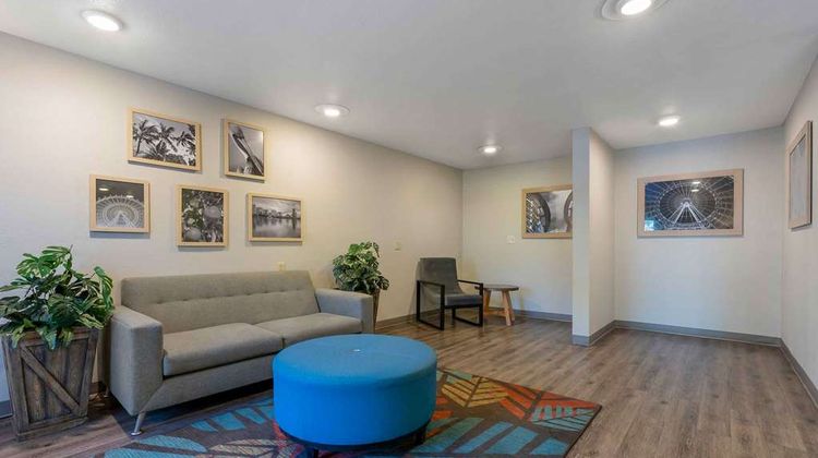 Extended Stay America Select Orlando S Lobby