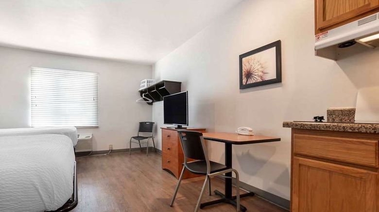<b>Extended Stay America Selec Pensacola NE Room</b>. Images powered by <a href="https://iceportal.shijigroup.com/" title="IcePortal" target="_blank">IcePortal</a>.