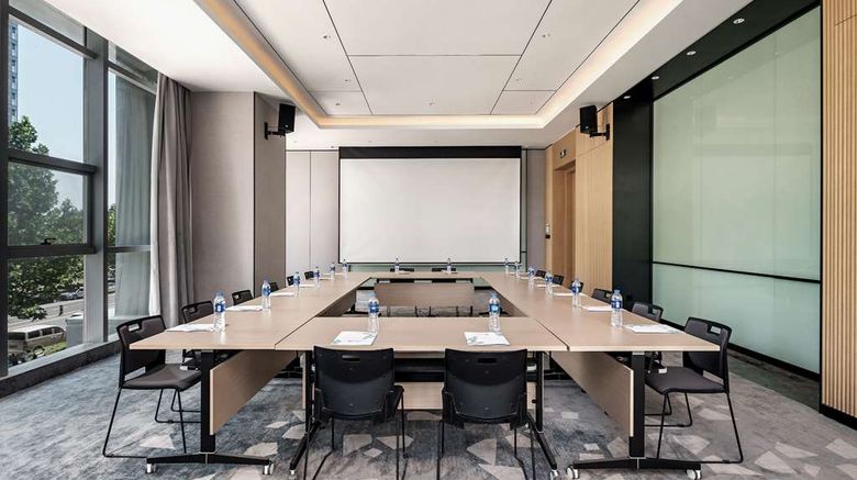 <b>Hilton Garden Inn Binhu New District Meeting</b>. Images powered by <a href="https://iceportal.shijigroup.com/" title="IcePortal" target="_blank">IcePortal</a>.