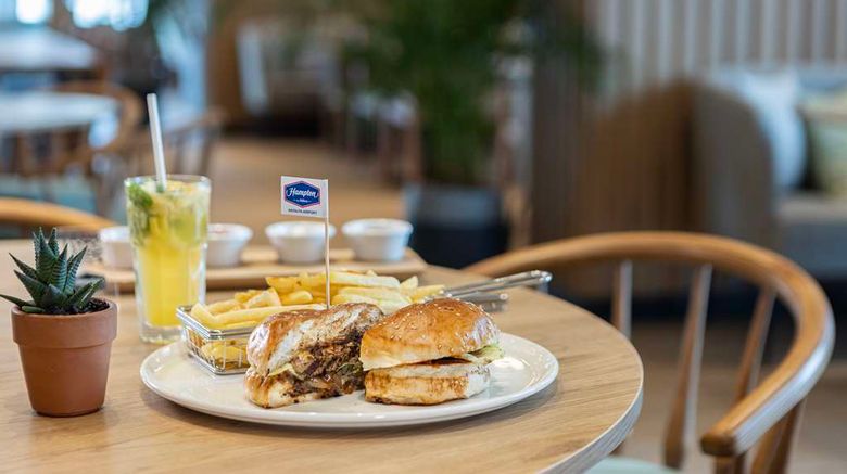 <b>Hampton by Hilton Antalya Airport Restaurant</b>. Images powered by <a href="https://iceportal.shijigroup.com/" title="IcePortal" target="_blank">IcePortal</a>.