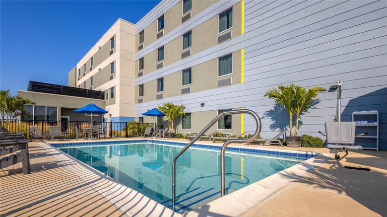 <b>Microtel Inn & Suites by Wyndham Pool</b>. Images powered by <a href="https://iceportal.shijigroup.com/" title="IcePortal" target="_blank">IcePortal</a>.
