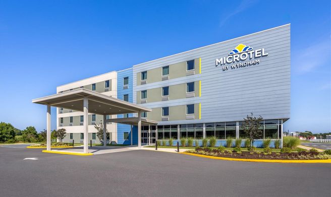Microtel Inn & Suites by Wyndham Exterior