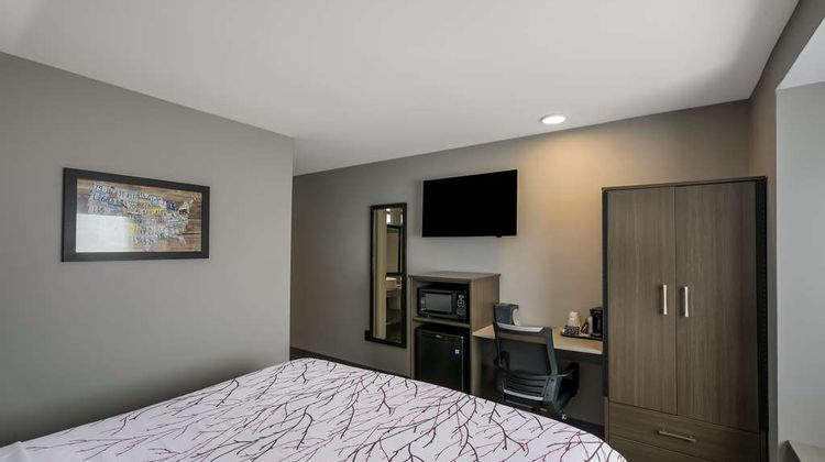 SureStay Plus Hotel by BW Sevierville Room