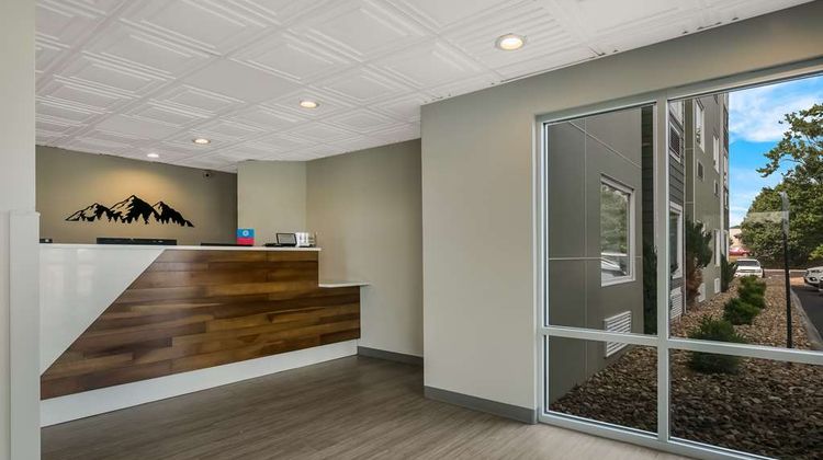 SureStay Plus Hotel by BW Sevierville Lobby