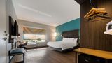 Tru by Hilton Novi Detroit Room