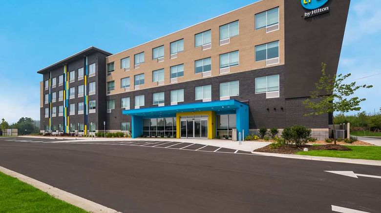 Tru by Hilton Novi Detroit Exterior. Images powered by <a href="https://iceportal.shijigroup.com" target="_blank" rel="noopener">Ice Portal</a>.