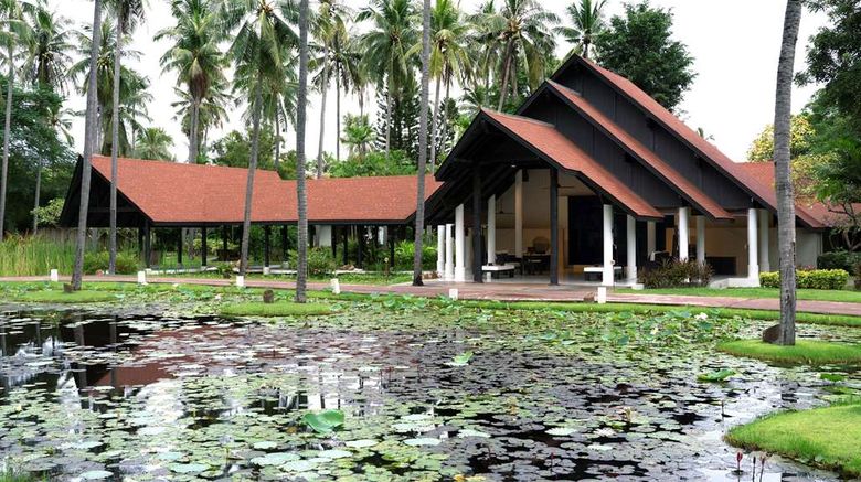 <b>Wyndham Hua Hin Pranburi Resort & Villas Lobby</b>. Images powered by <a href="https://iceportal.shijigroup.com/" title="IcePortal" target="_blank">IcePortal</a>.