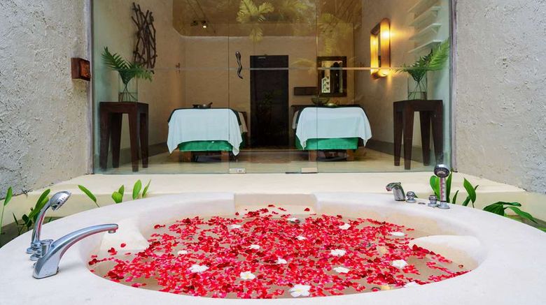 <b>Wyndham Hua Hin Pranburi Resort & Villas Spa</b>. Images powered by <a href="https://iceportal.shijigroup.com/" title="IcePortal" target="_blank">IcePortal</a>.