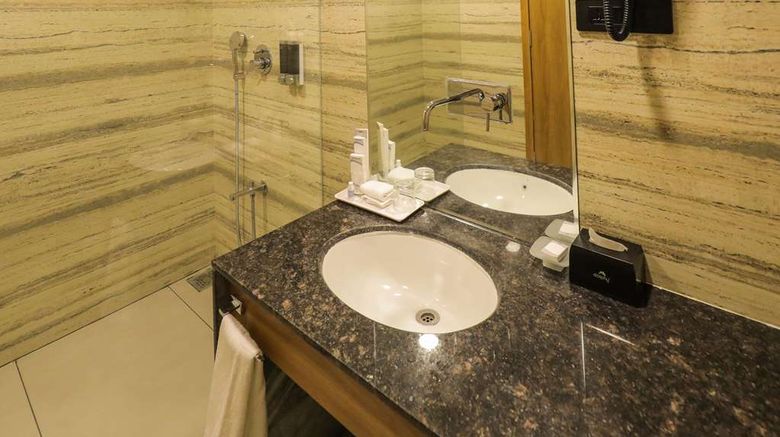 <b>Comfort Resort Suite</b>. Images powered by <a href="https://iceportal.shijigroup.com/" title="IcePortal" target="_blank">IcePortal</a>.