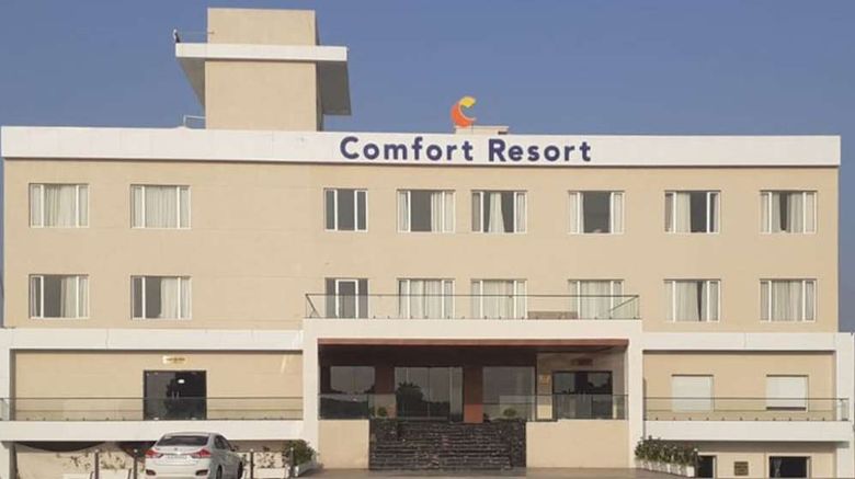 <b>Comfort Resort Exterior</b>. Images powered by <a href="https://iceportal.shijigroup.com/" title="IcePortal" target="_blank">IcePortal</a>.