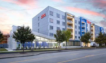 Hampton Inn & Suites Rochester Downtown