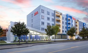 Hampton Inn & Suites Rochester Downtown