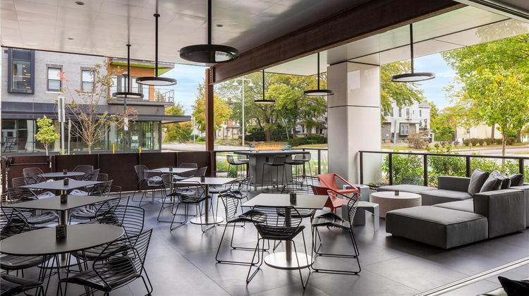 Hampton Inn & Suites Rochester Downtown Restaurant