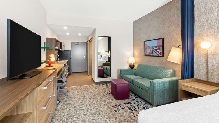 Home2 Suites by Hilton Hendersonville Room