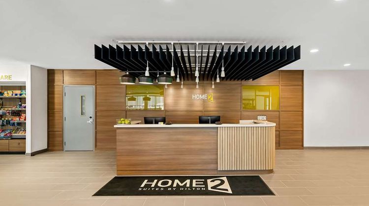 Home2 Suites by Hilton Hendersonville Lobby