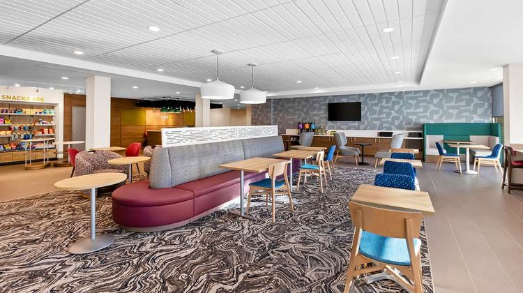 Home2 Suites by Hilton Hendersonville Lobby