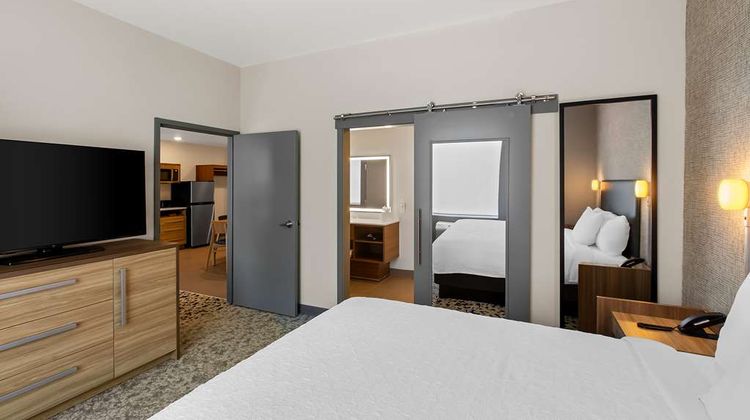 Home2 Suites by Hilton Hendersonville Room