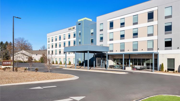 Home2 Suites by Hilton Hendersonville Exterior
