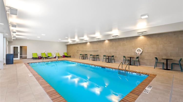 Home2 Suites by Hilton Hendersonville Pool