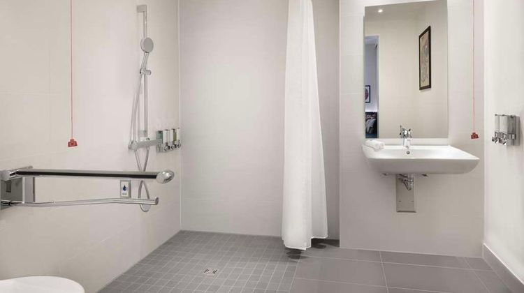 Hampton by Hilton Celle Room