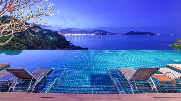 Zenmaya Oceanfront Phuket, Trademark Col Pool