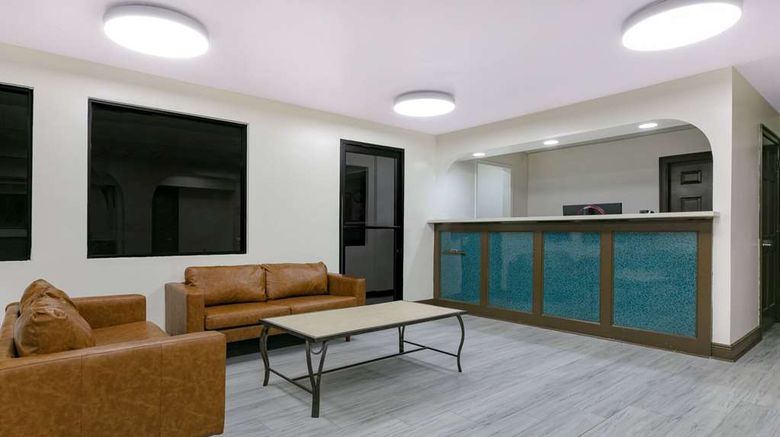 <b>Super 8 by Wyndham Moss Point Lobby</b>. Images powered by <a href="https://iceportal.shijigroup.com/" title="IcePortal" target="_blank">IcePortal</a>.