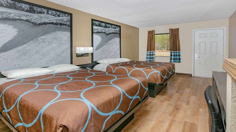 <b>Super 8 by Wyndham Moss Point Room</b>. Images powered by <a href="https://iceportal.shijigroup.com/" title="IcePortal" target="_blank">IcePortal</a>.