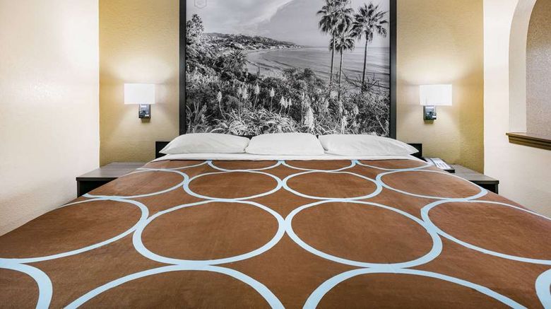 <b>Super 8 by Wyndham Moss Point Room</b>. Images powered by <a href="https://iceportal.shijigroup.com/" title="IcePortal" target="_blank">IcePortal</a>.