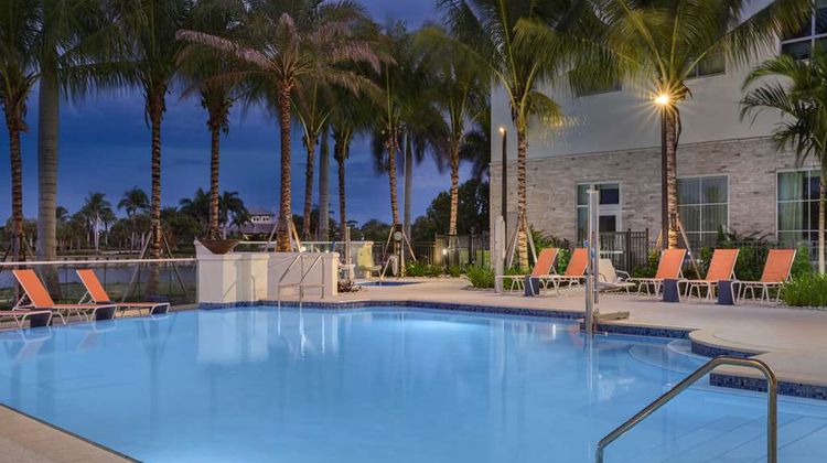 Hampton Inn and Suites Naples Pool