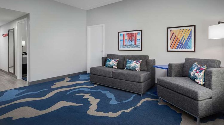 Hampton Inn and Suites Naples Room