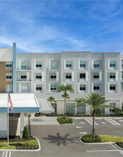 Hampton Inn and Suites Naples