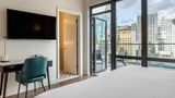 <b>The Draper Tapestry Collection by Hilton Room</b>. Images powered by <a href="https://iceportal.shijigroup.com/" title="IcePortal" target="_blank">IcePortal</a>.