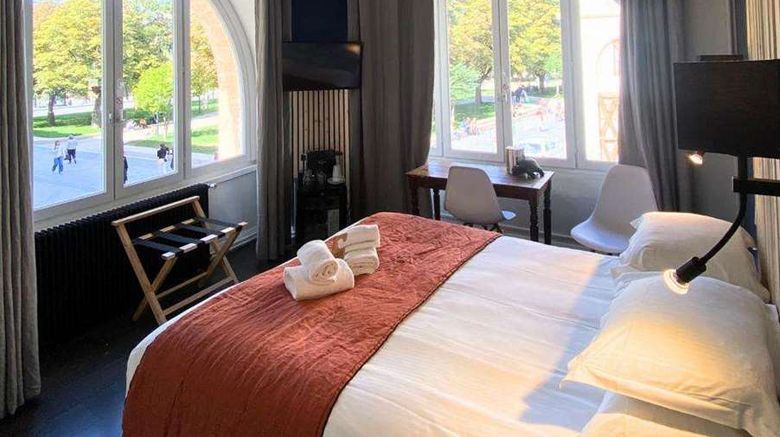 <b>Hotel La Porte Dijeaux Room</b>. Images powered by <a href="https://iceportal.shijigroup.com/" title="IcePortal" target="_blank">IcePortal</a>.