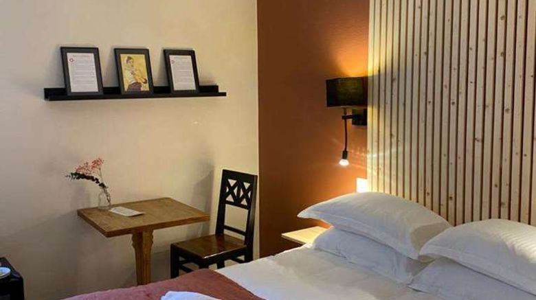 <b>Hotel La Porte Dijeaux Room</b>. Images powered by <a href="https://iceportal.shijigroup.com/" title="IcePortal" target="_blank">IcePortal</a>.
