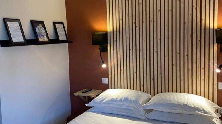 <b>Hotel La Porte Dijeaux Room</b>. Images powered by <a href="https://iceportal.shijigroup.com/" title="IcePortal" target="_blank">IcePortal</a>.