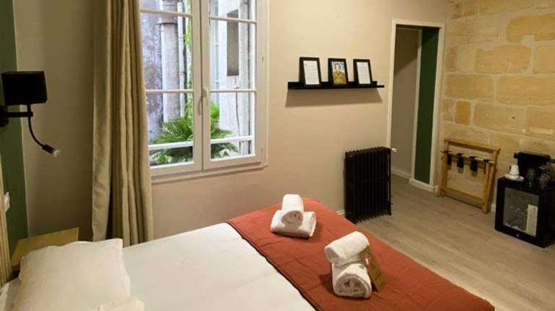 <b>Hotel La Porte Dijeaux Room</b>. Images powered by <a href="https://iceportal.shijigroup.com/" title="IcePortal" target="_blank">IcePortal</a>.
