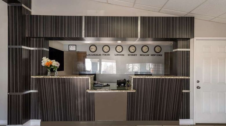 <b>Rodeway Inn Lobby</b>. Images powered by <a href="https://iceportal.shijigroup.com/" title="IcePortal" target="_blank">IcePortal</a>.