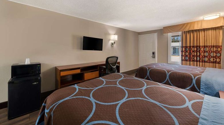 <b>Rodeway Inn Room</b>. Images powered by <a href="https://iceportal.shijigroup.com/" title="IcePortal" target="_blank">IcePortal</a>.