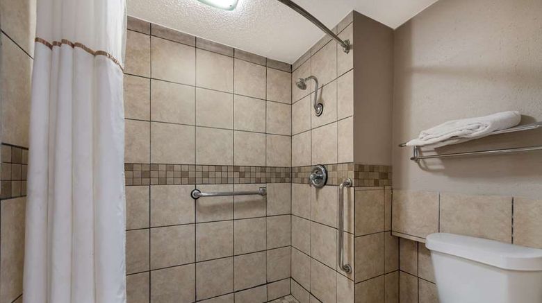 <b>Rodeway Inn Room</b>. Images powered by <a href="https://iceportal.shijigroup.com/" title="IcePortal" target="_blank">IcePortal</a>.