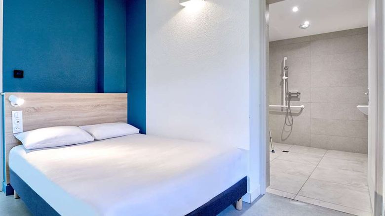 <b>Hotel Kyriad Direct Moulins Sud Yzeure Room</b>. Images powered by <a href="https://iceportal.shijigroup.com/" title="IcePortal" target="_blank">IcePortal</a>.